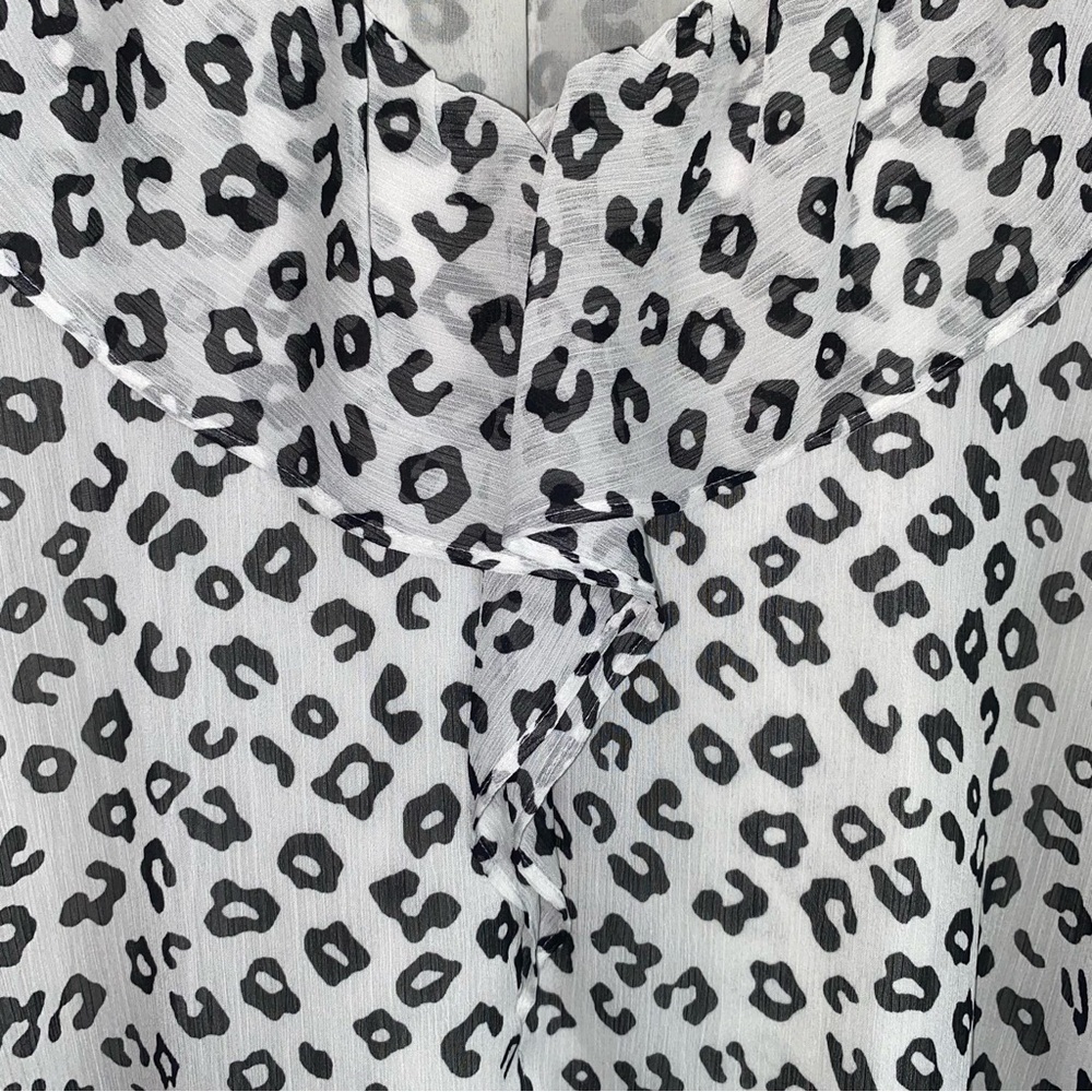 Loft Leopard Ruffle Blouse - Picture 4 of 6